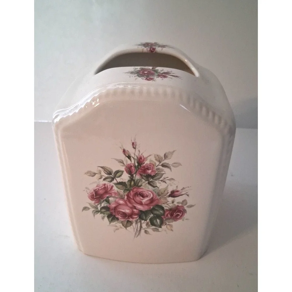 VTG Tissue Box Cover Floral Cottagecore Athena California Pottery USA made